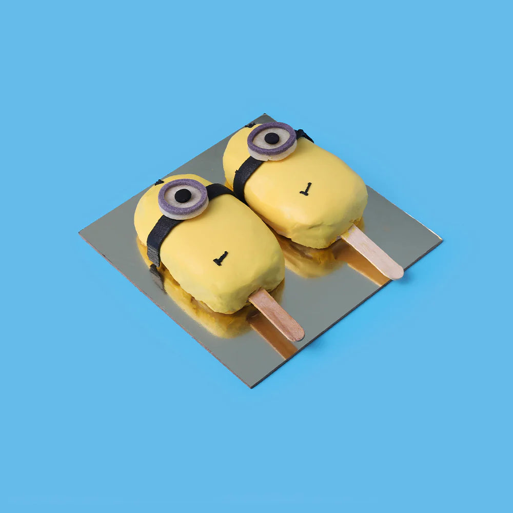 Minion Cakestickles (pack of 2)