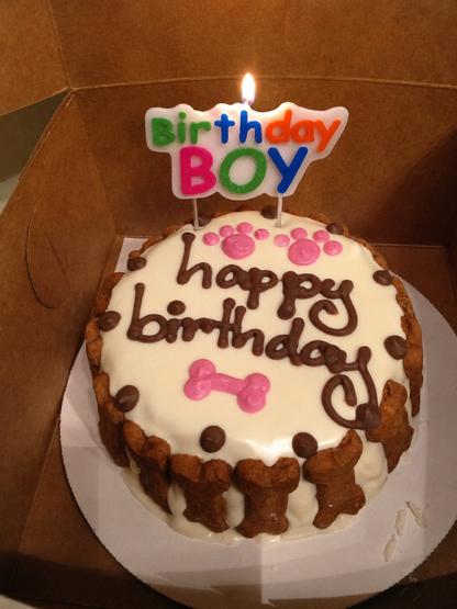 Birthday theme candle